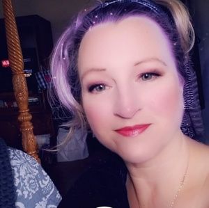 Meet your Posher, Gail